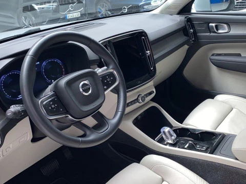 Volvo XC40 1.5 T2 INSCRIPTION AUTO 5P