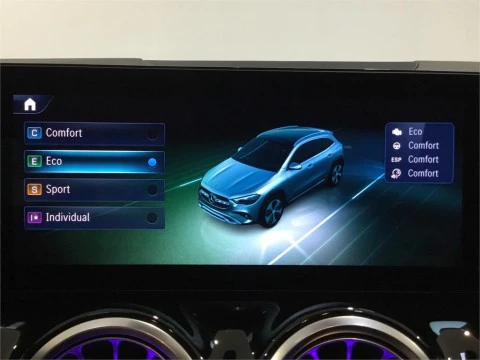 Mercedes-Benz GLA 200 D