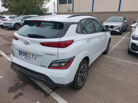 Hyundai Kona 150kW EV Maxx