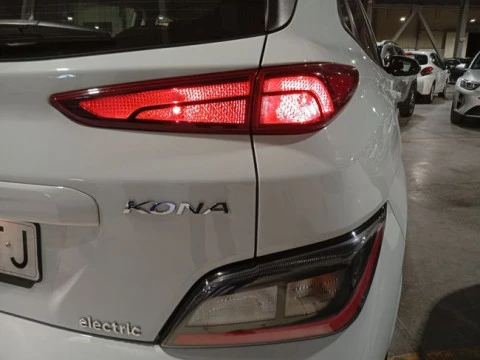 Hyundai Kona 150kW EV Maxx