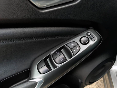 Nissan Juke 1.0 DIG-T 84KW N-CONNECTA 5P