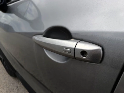 Nissan Juke 1.0 DIG-T 84KW N-CONNECTA 5P