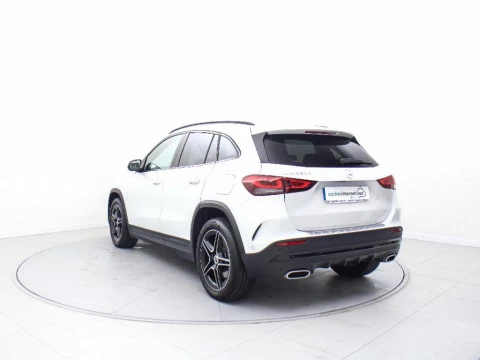 Mercedes-Benz GLA 250 E