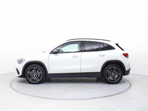 Mercedes-Benz GLA 250 E