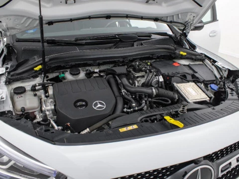 Mercedes-Benz GLA 250 E