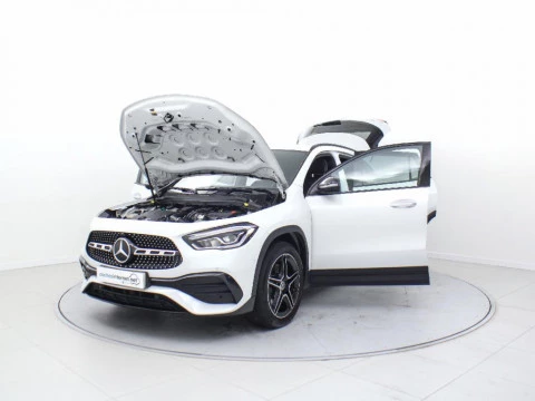 Mercedes-Benz GLA 250 E