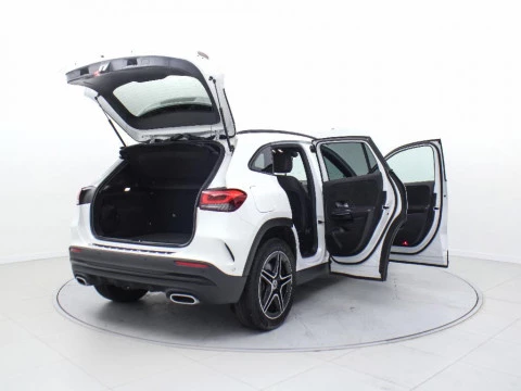 Mercedes-Benz GLA 250 E