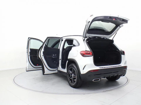 Mercedes-Benz GLA 250 E