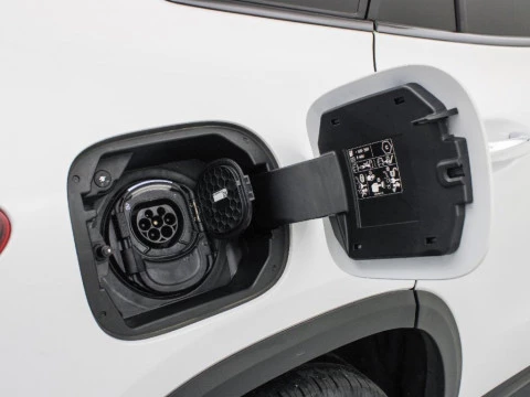 Mercedes-Benz GLA 250 E