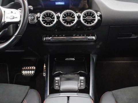 Mercedes-Benz GLA 250 E