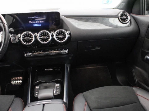 Mercedes-Benz GLA 250 E