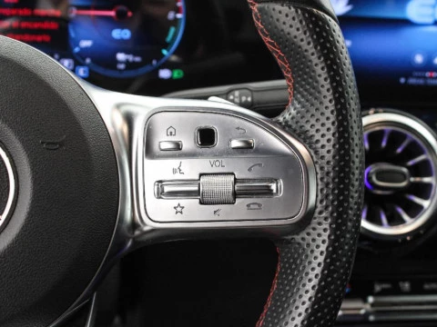 Mercedes-Benz GLA 250 E