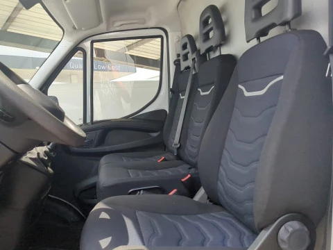 Iveco Daily 2.3 TD 35S 16 V 3520/H2 10,8 M3