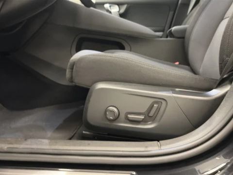 Polestar 2 Long Range Single Motor FWD 170 kW (31 CV)