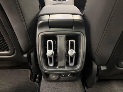 Polestar 2 Long Range Single Motor FWD 170 kW (31 CV)