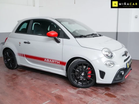 Abarth 500 1.4 16v T-Jet 595 Competizione 132 kW (180 CV)