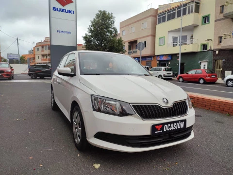 Skoda Fabia 1.0 MPI 44KW (60cv) Ambition Skoda Fabia 1.0 MPI 44KW (60cv) Ambition
