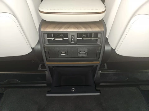 Lexus LM 350h Luxury Light Beige 6 plazas