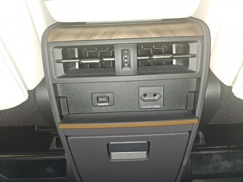 Lexus LM 350h Luxury Light Beige 6 plazas