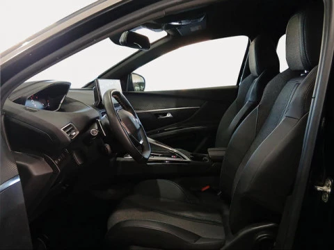 Peugeot 5008 Hybrid 1.2 Allure Pack eDCS6 100 kW (136 CV)