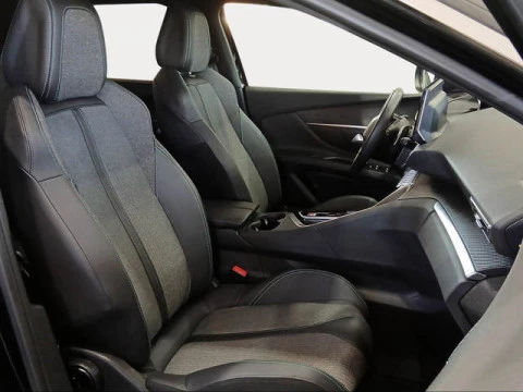 Peugeot 5008 Hybrid 1.2 Allure Pack eDCS6 100 kW (136 CV)