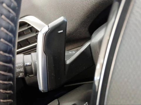 Peugeot 5008 Hybrid 1.2 Allure Pack eDCS6 100 kW (136 CV)