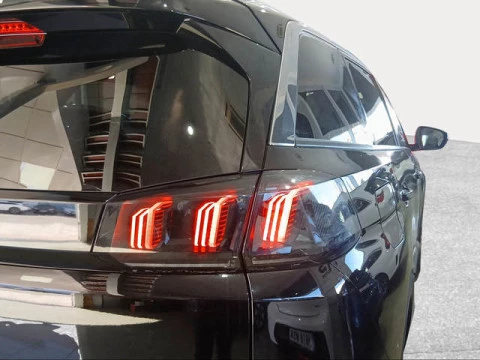 Peugeot 5008 Hybrid 1.2 Allure Pack eDCS6 100 kW (136 CV)