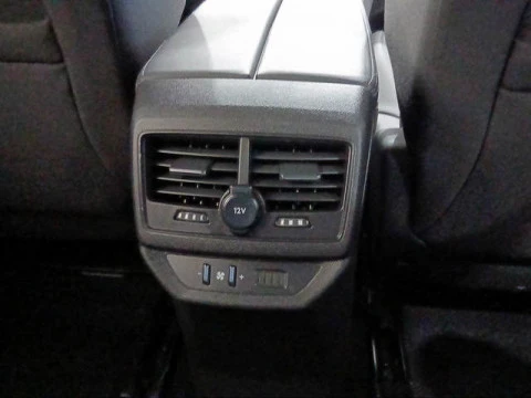 Peugeot 5008 Hybrid 1.2 Allure Pack eDCS6 100 kW (136 CV)