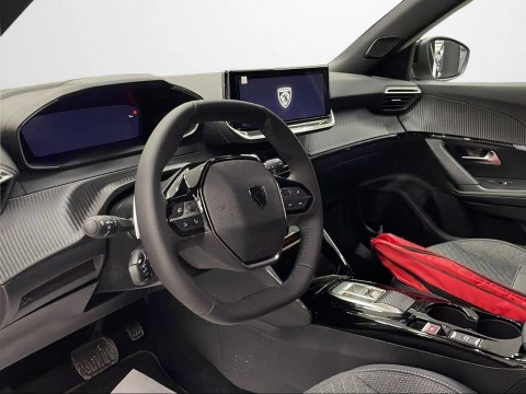 Peugeot 2008 Allure Puretech 130 S&S EAT8