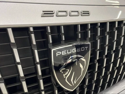 Peugeot 2008 Allure Puretech 130 S&S EAT8
