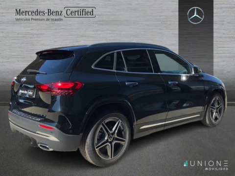 Mercedes-Benz GLA  200 d