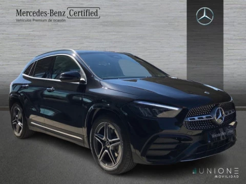 Mercedes-Benz GLA  200 d