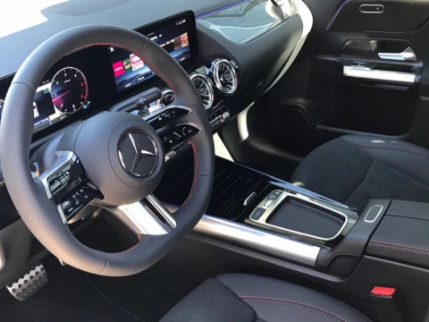 Mercedes-Benz GLA  200 d