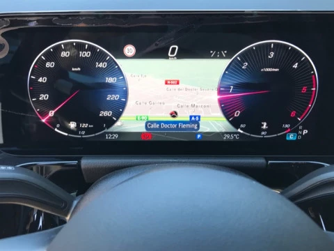 Mercedes-Benz GLA  200 d