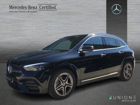 Mercedes-Benz GLA  200 d