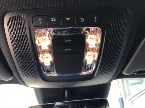 Mercedes-Benz GLA  200 d