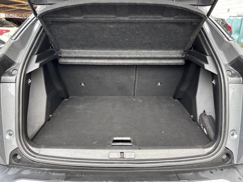 Peugeot e-2008 Eléctrico Allure 156 (115kW)