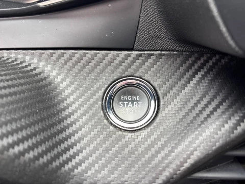 Peugeot e-2008 Eléctrico Allure 156 (115kW)