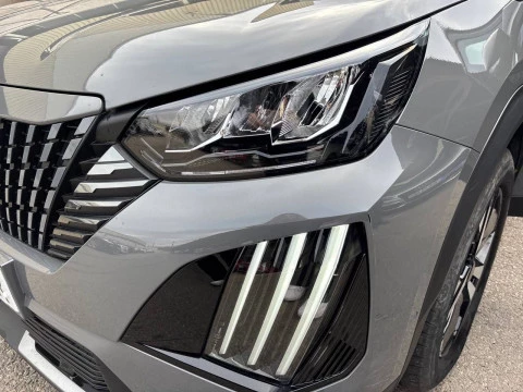 Peugeot e-2008 Eléctrico Allure 156 (115kW)