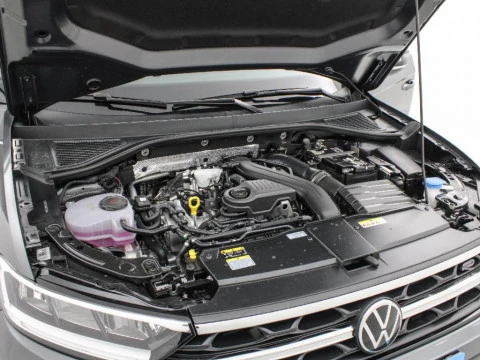 Volkswagen T-Roc 1.5 TSI DSG R-LINE 150CV 5P