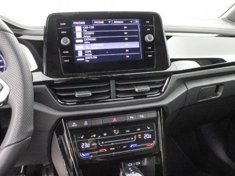 Volkswagen T-Roc 1.5 TSI DSG R-LINE 150CV 5P