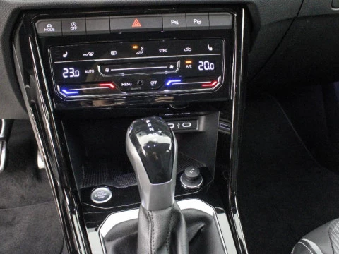 Volkswagen T-Roc 1.5 TSI DSG R-LINE 150CV 5P