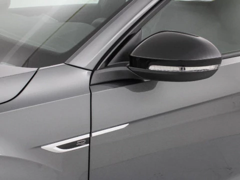 Volkswagen T-Roc 1.5 TSI DSG R-LINE 150CV 5P