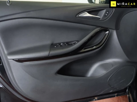 Opel Astra 1.2 Turbo XHT Elegance 96 kW (130 CV)