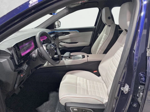 Renault Espace Iconic E-Tech full hybrid 146kW