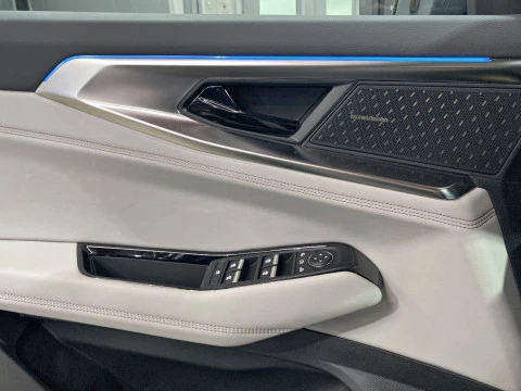 Renault Espace Iconic E-Tech full hybrid 146kW