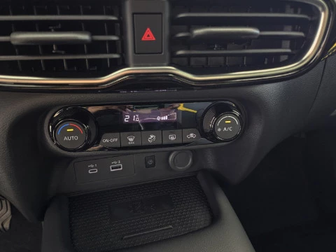 Nissan juke DIG-T 84 kW (114 CV) Ikon Edition Kiiro