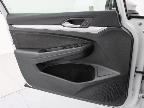 Volkswagen Golf 1.5 TSI 85KW MAS 115 5P