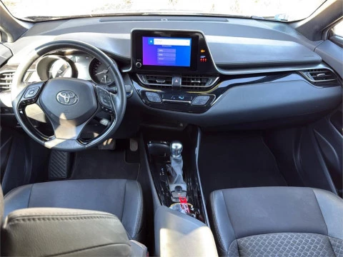 Toyota C-HR 5P Advance 180H e-CVT