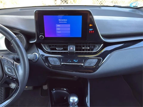 Toyota C-HR 5P Advance 180H e-CVT